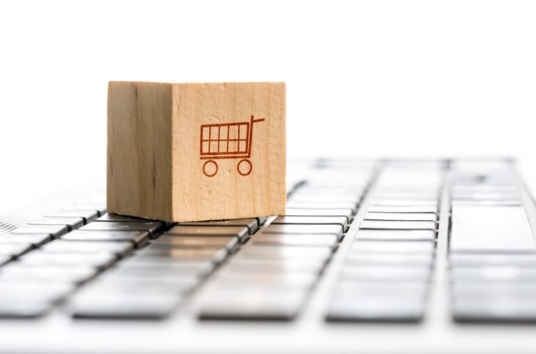 Spletna trgovina: Vse, kar morate vedeti o spletnih nakupih in agtrgovina shop Spletna trgovina