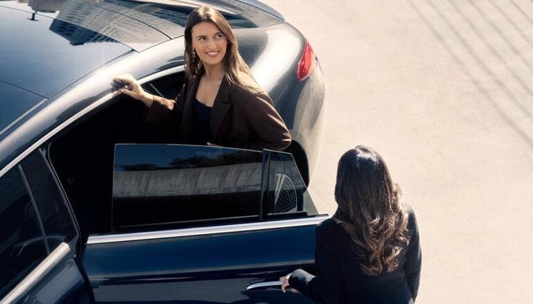 Airport Limo Service Miami: Luxury, Comfort, and Reliable Airport Transportation Airport Limo Service Miami