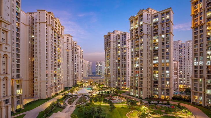 Real Estate Investment Tips for Buying, Selling, and Growing Your Property Value